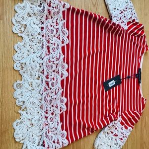 SOLD—-Short sleeves top